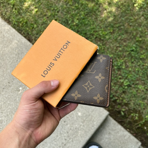 Louis Vuitton Monogram Brown Card Holder - Picture 1 of 4